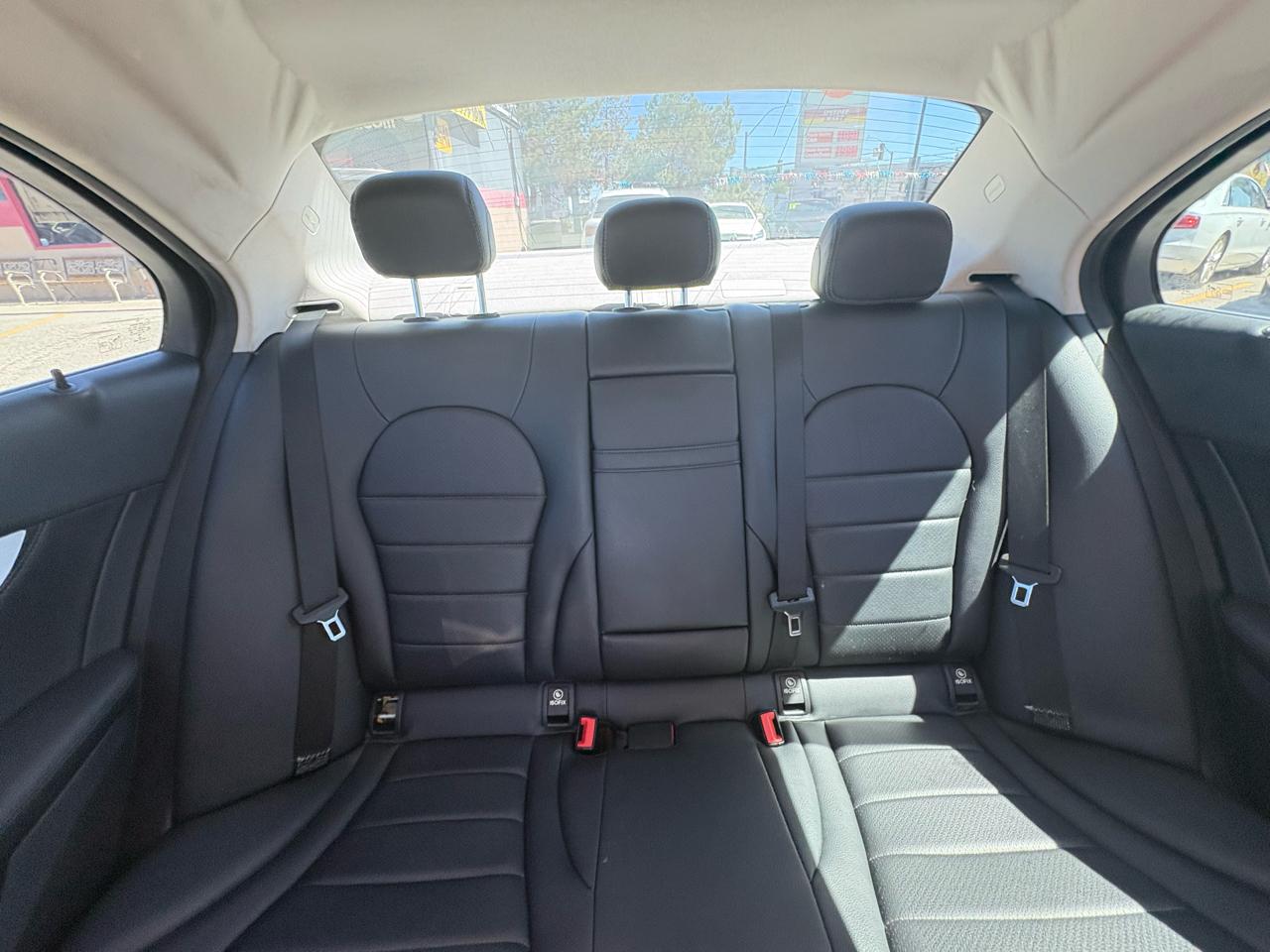 Mercedes-Benz C-Class 4dr Sdn C 300 RWD 2015