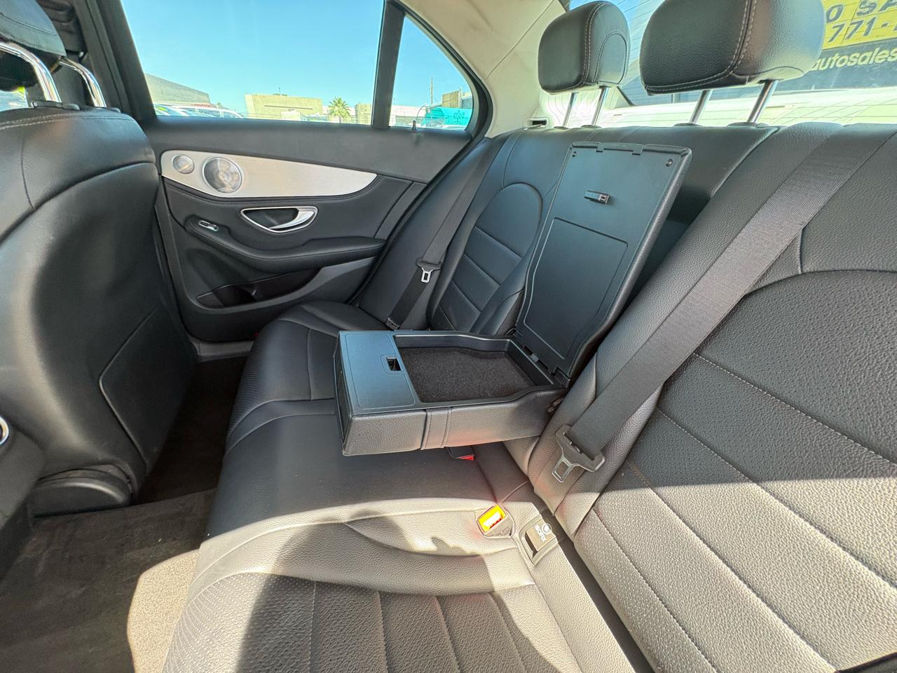 Mercedes-Benz C-Class 4dr Sdn C 300 RWD 2015