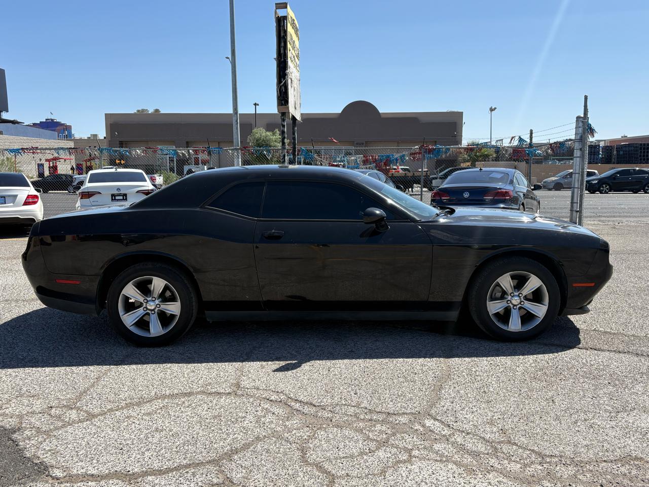 Dodge Challenger 2dr Cpe SXT 2015