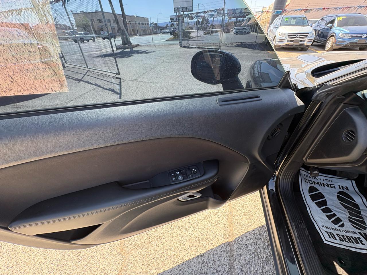 Dodge Challenger 2dr Cpe SXT 2015