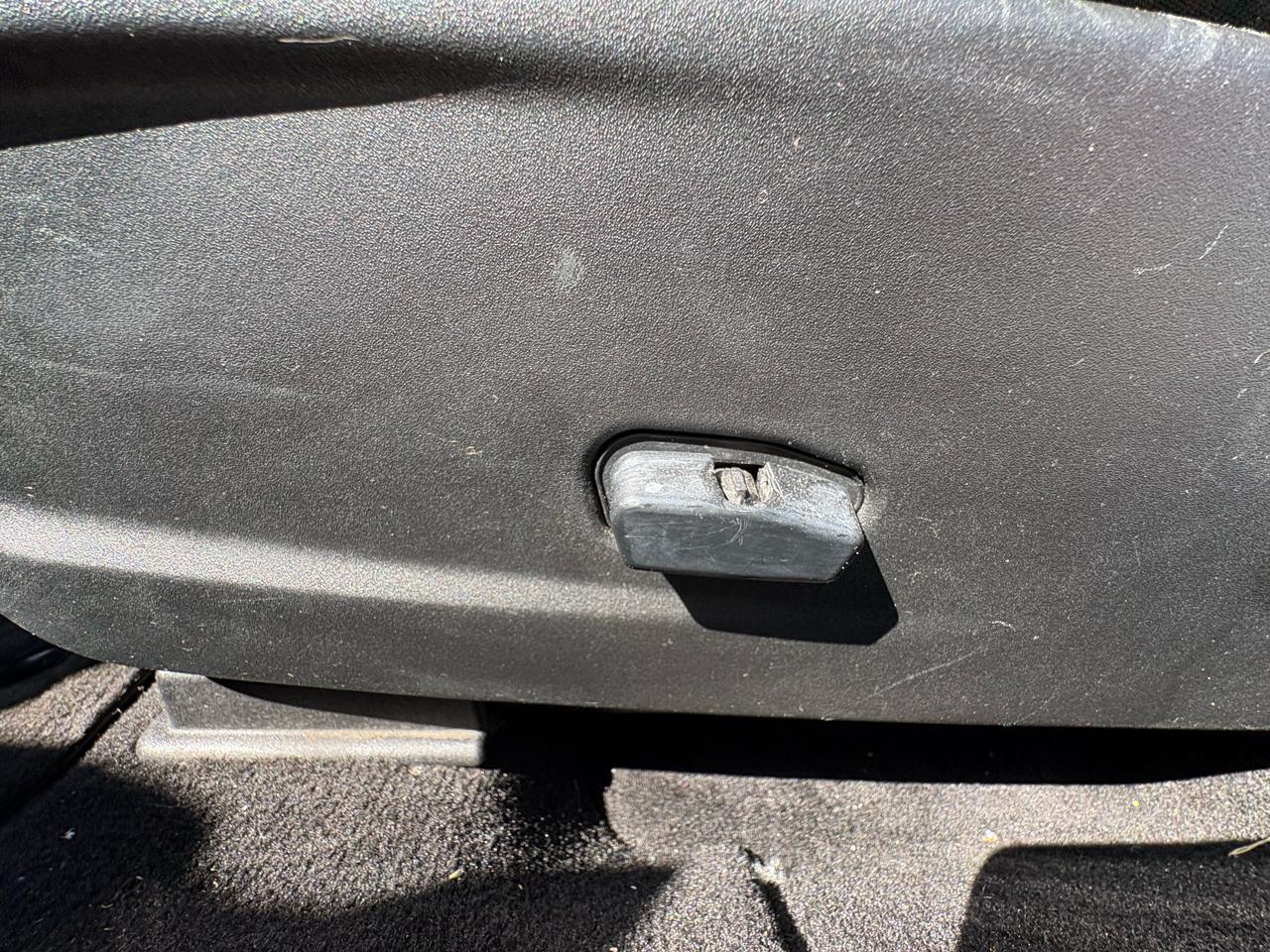 Dodge Challenger 2dr Cpe SXT 2015