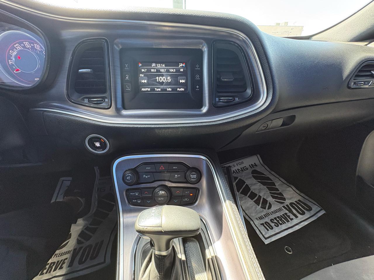 Dodge Challenger 2dr Cpe SXT 2015