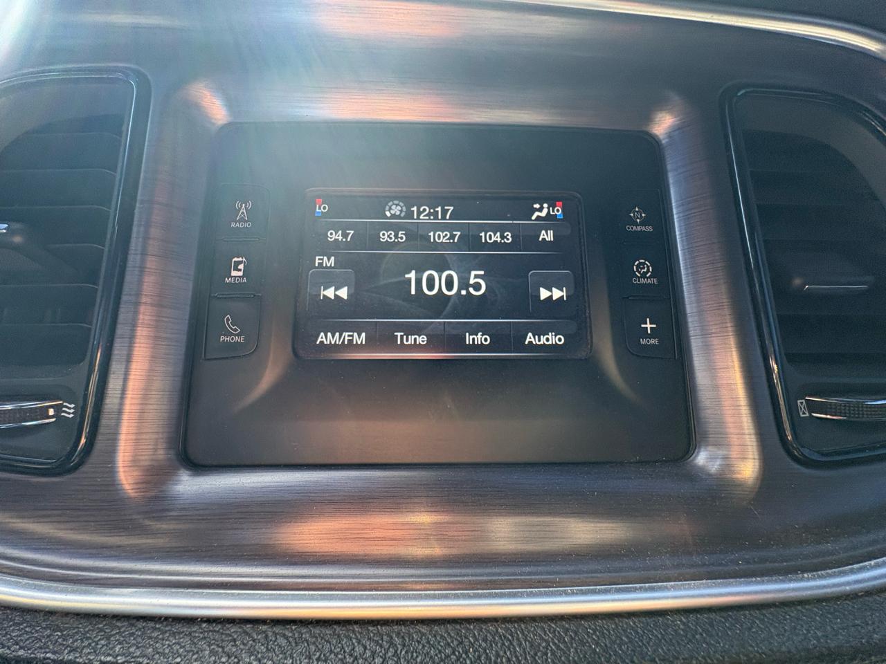 Dodge Challenger 2dr Cpe SXT 2015