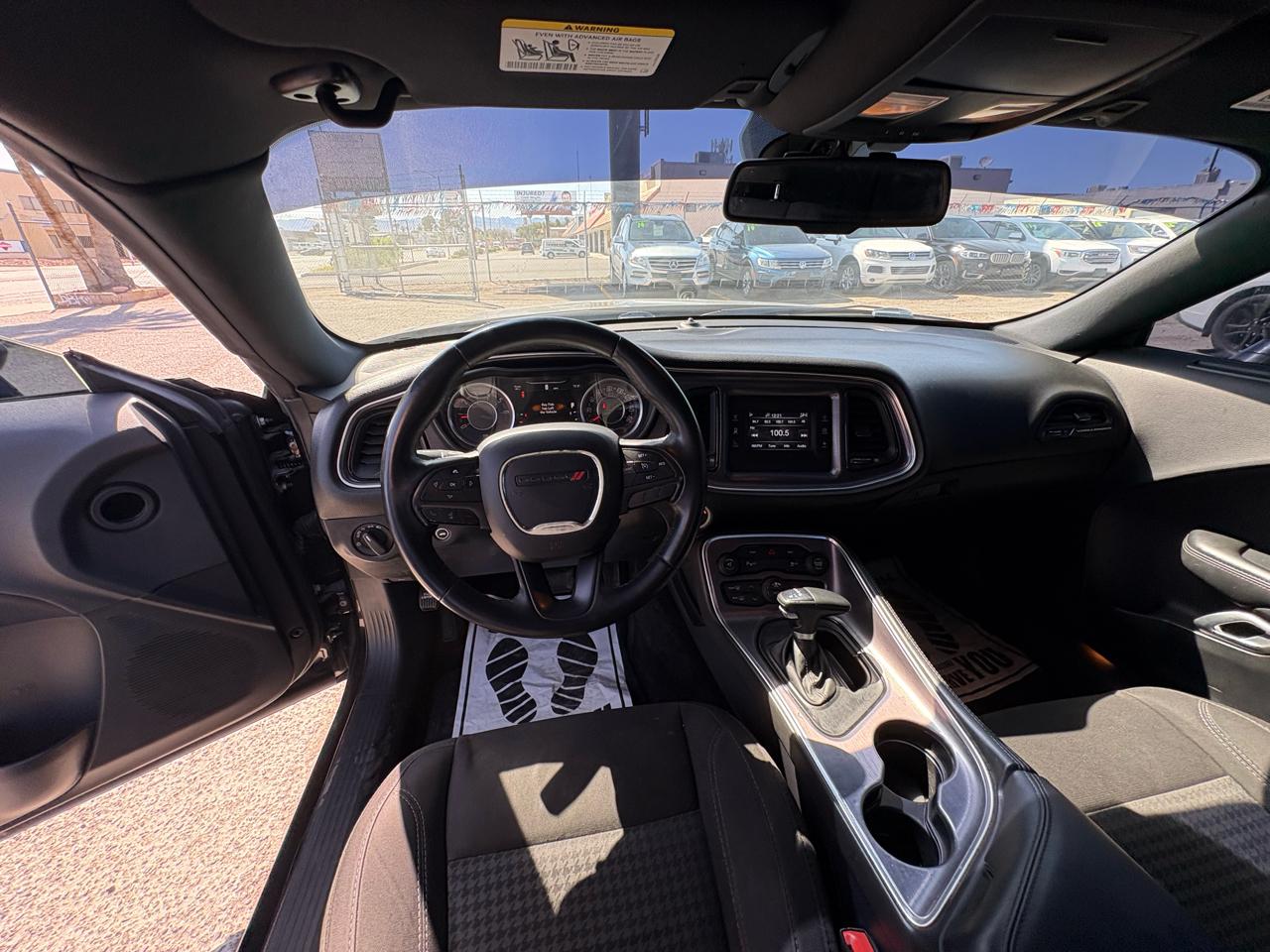 Dodge Challenger 2dr Cpe SXT 2015