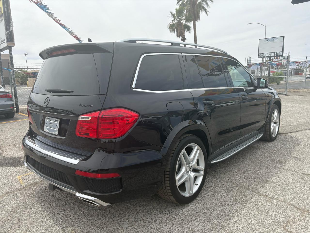 Mercedes-Benz GL-Class 4MATIC 4dr GL 550 2015