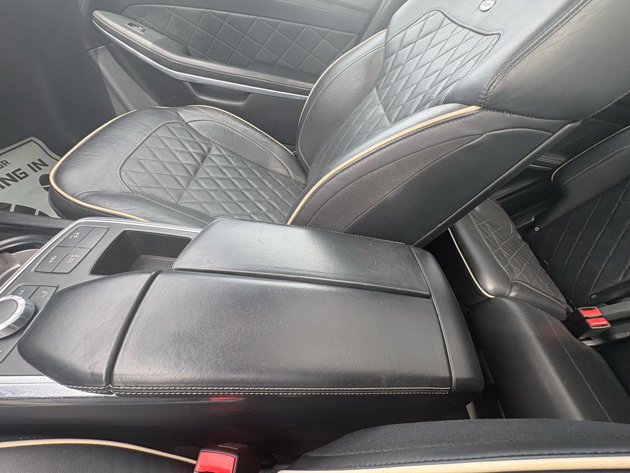 Mercedes-Benz GL-Class 4MATIC 4dr GL 550 2015