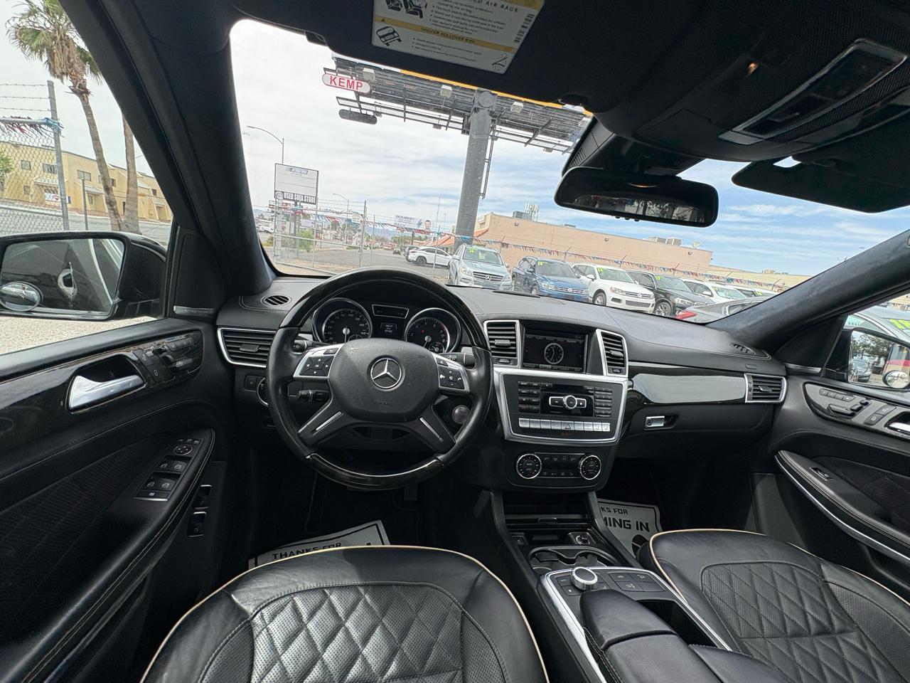 Mercedes-Benz GL-Class 4MATIC 4dr GL 550 2015