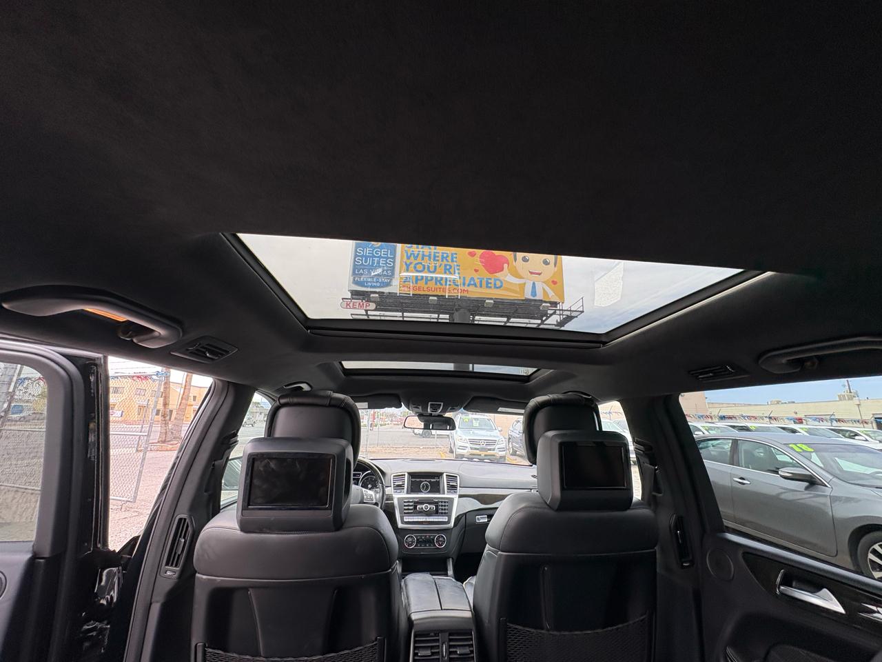 Mercedes-Benz GL-Class 4MATIC 4dr GL 550 2015