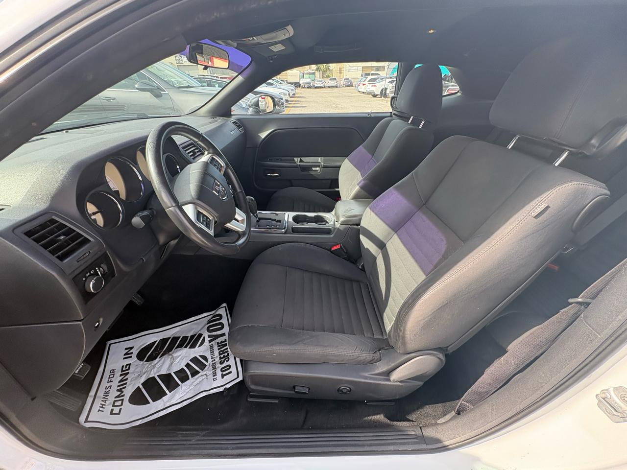 Dodge Challenger 2dr Cpe SXT 2013