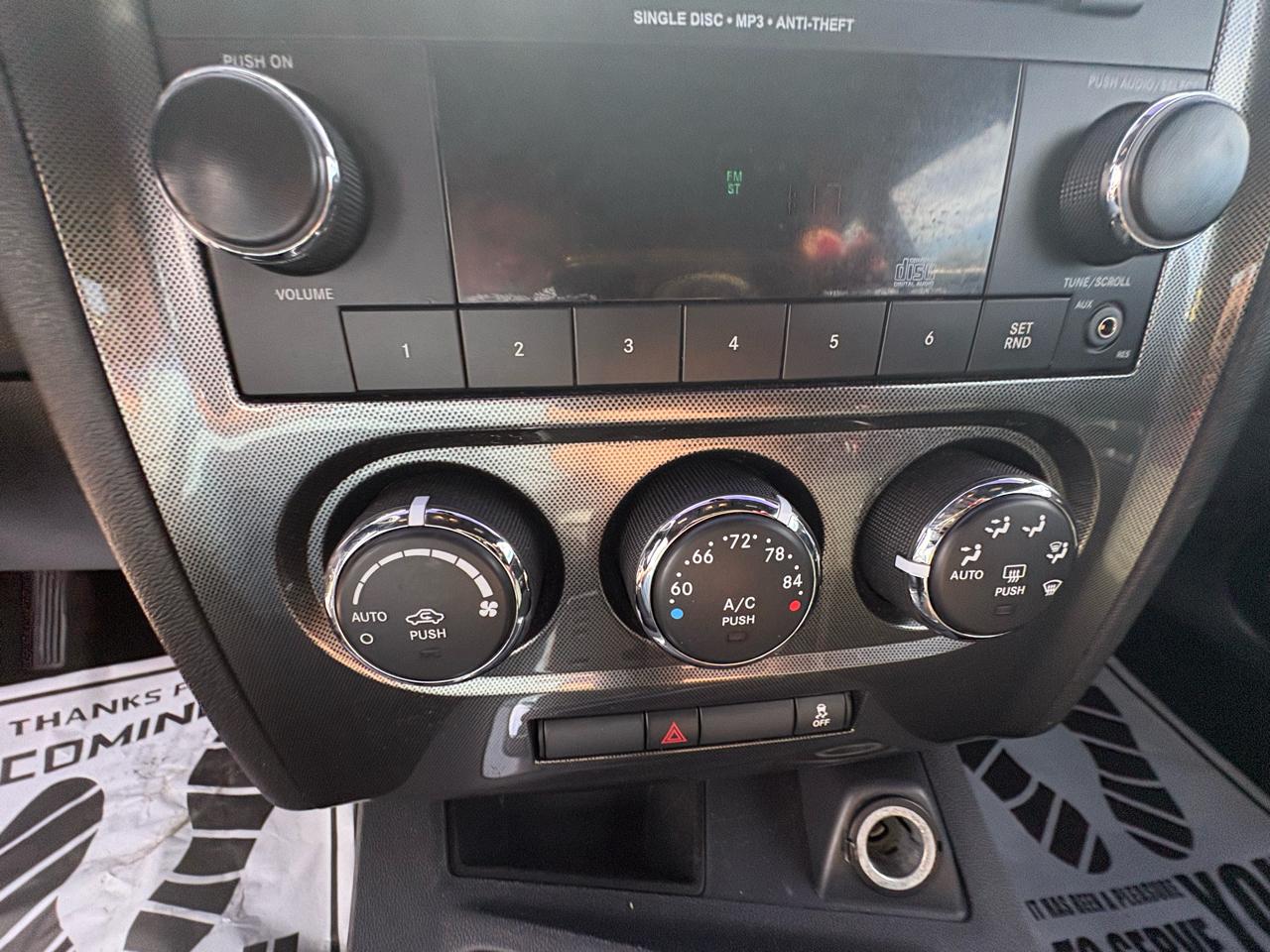 Dodge Challenger 2dr Cpe SXT 2013