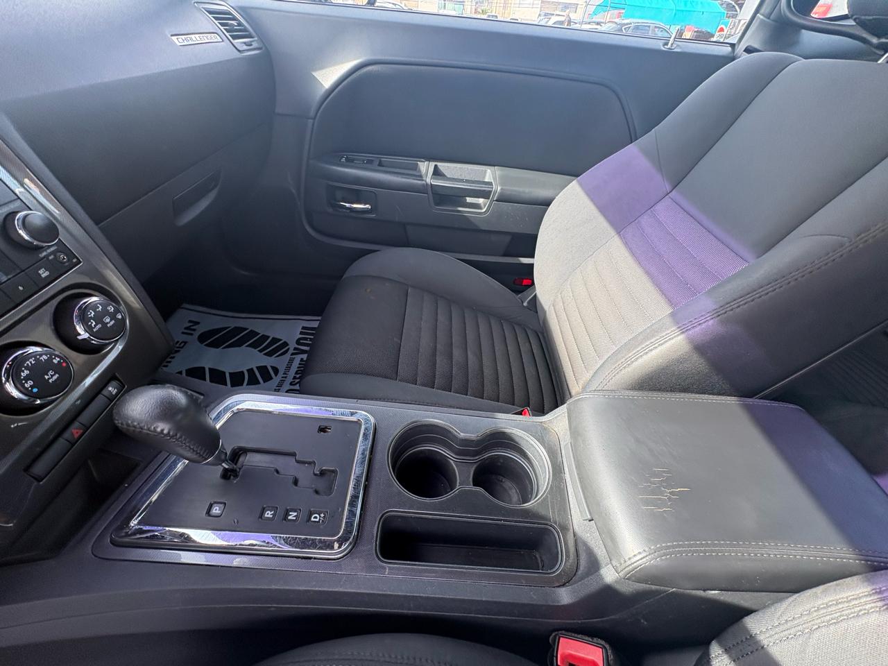 Dodge Challenger 2dr Cpe SXT 2013