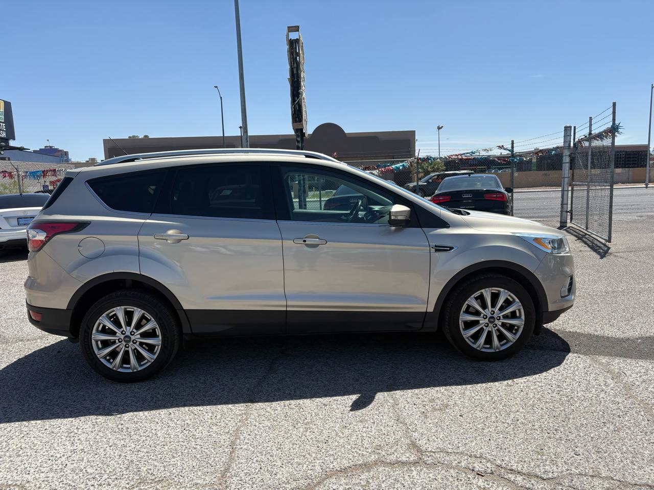Ford Escape Titanium FWD 2017