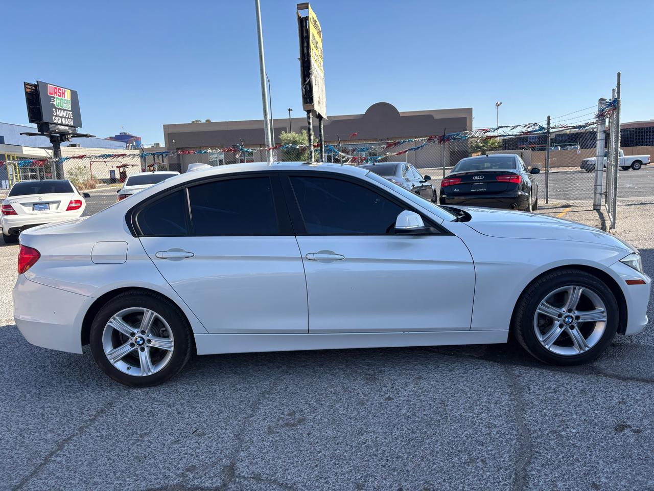 BMW 3 Series 4dr Sdn 328i RWD 2012