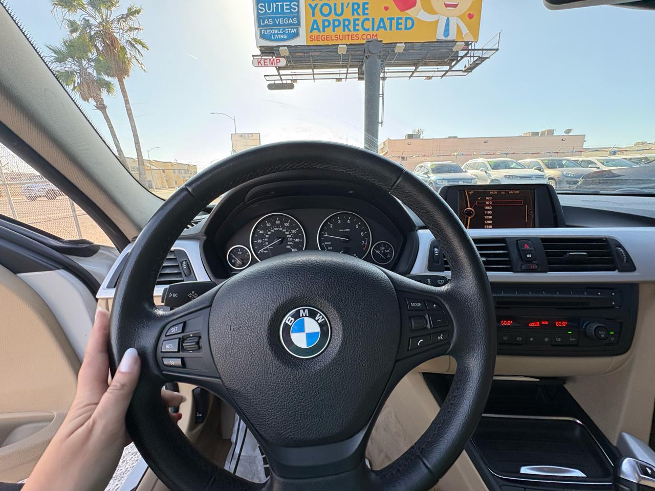 BMW 3 Series 4dr Sdn 328i RWD 2012