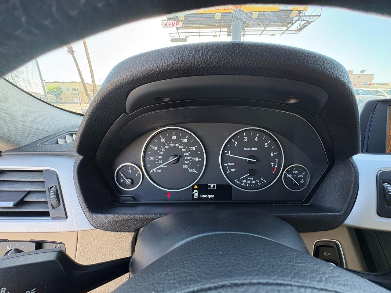 BMW 3 Series 4dr Sdn 328i RWD 2012