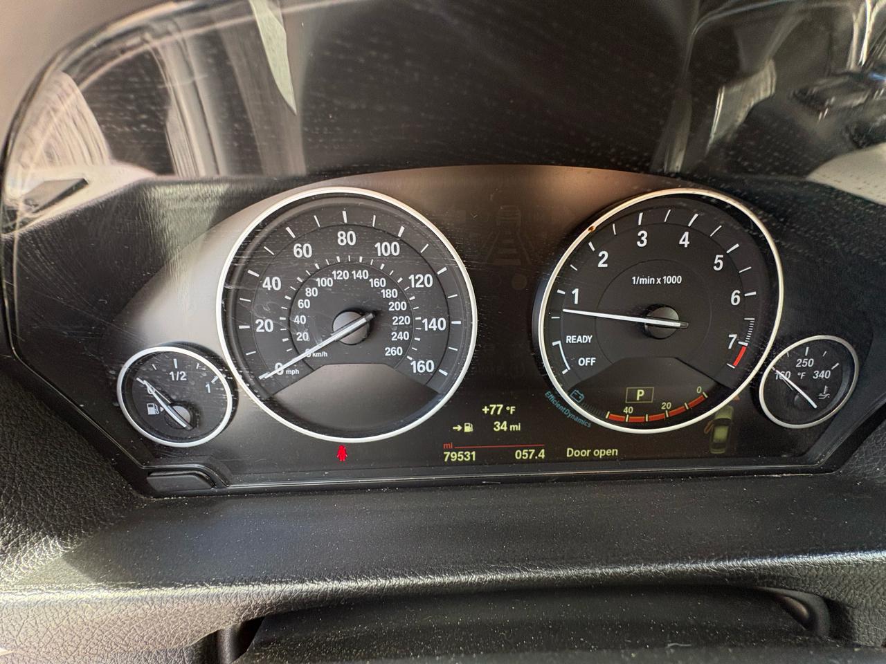 BMW 3 Series 4dr Sdn 320i RWD 2015