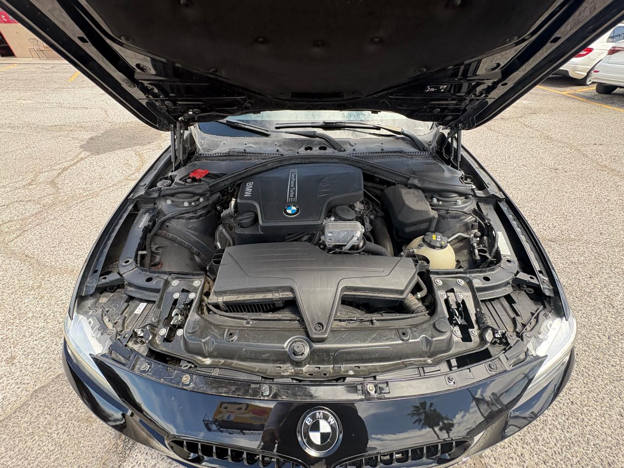 BMW 3 Series 4dr Sdn 320i RWD 2015