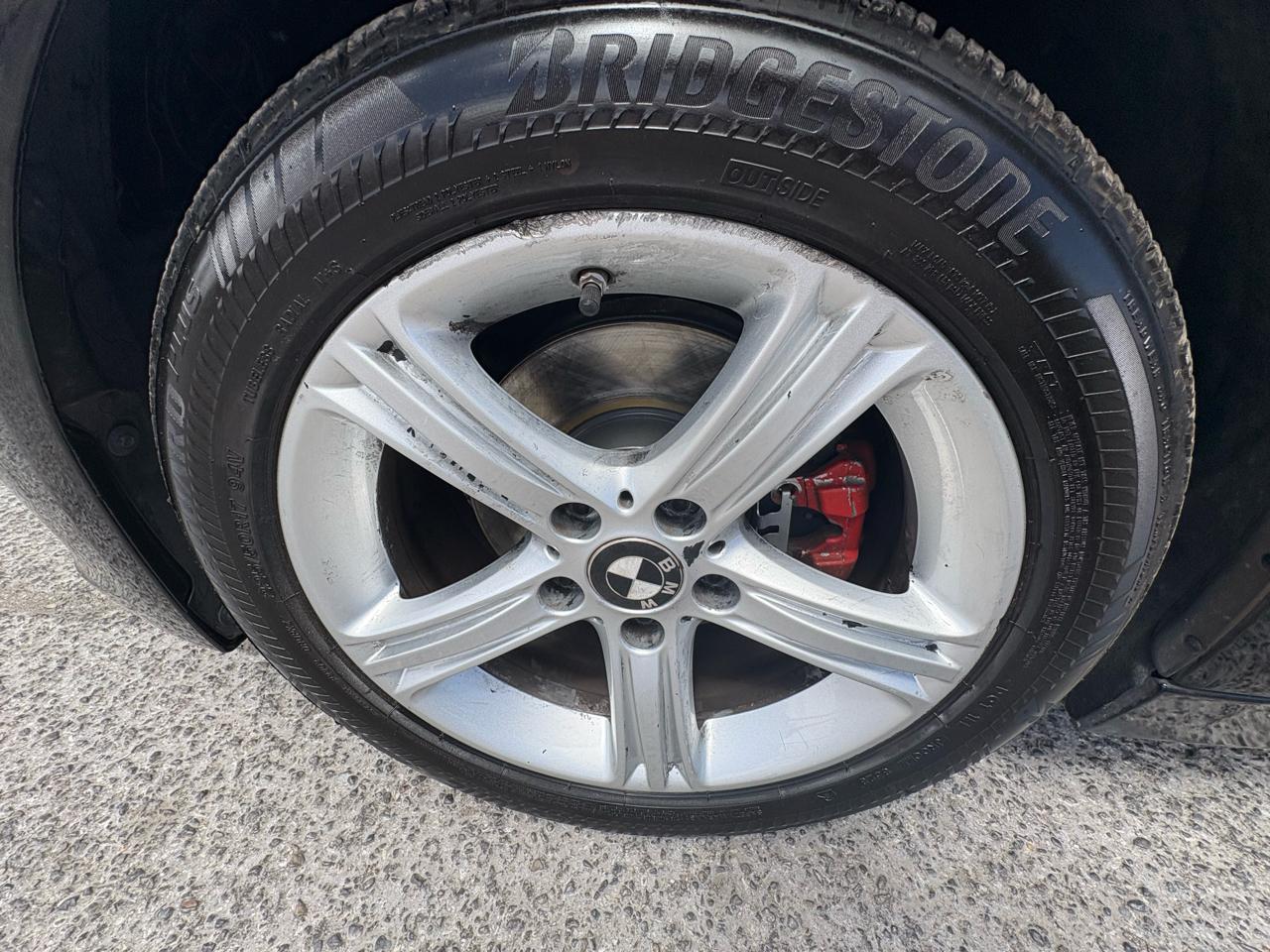 BMW 3 Series 4dr Sdn 320i RWD 2015