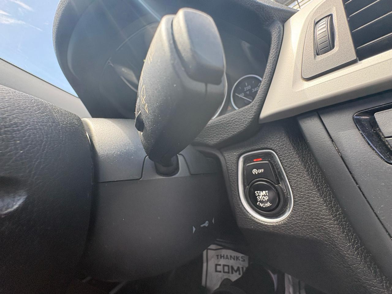 BMW 3 Series 4dr Sdn 320i RWD 2015