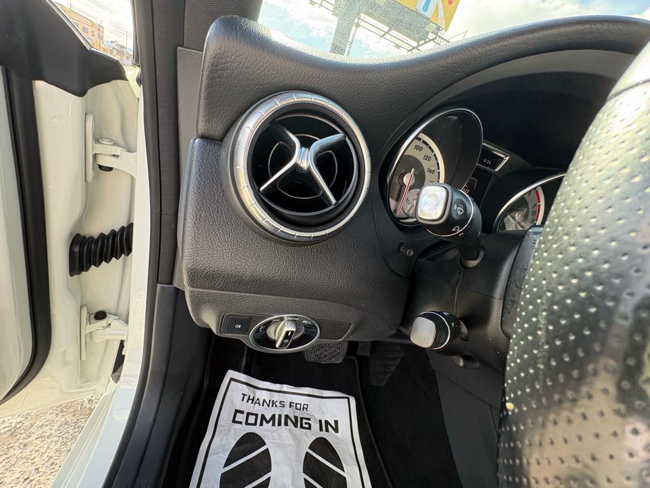 Mercedes-Benz CLA-Class 4dr Sdn CLA 250 4MATIC 2014