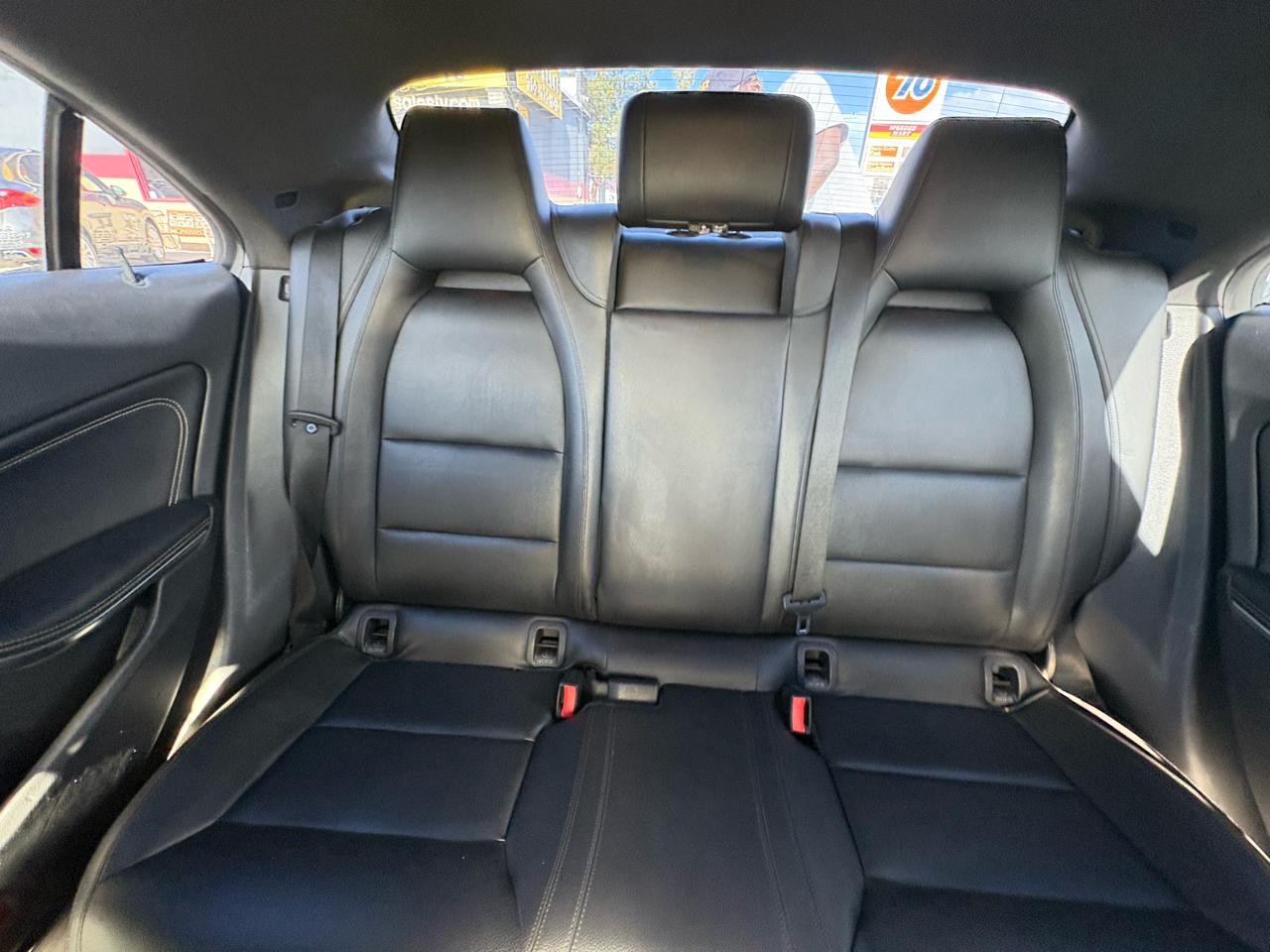 Mercedes-Benz CLA-Class 4dr Sdn CLA 250 4MATIC 2014