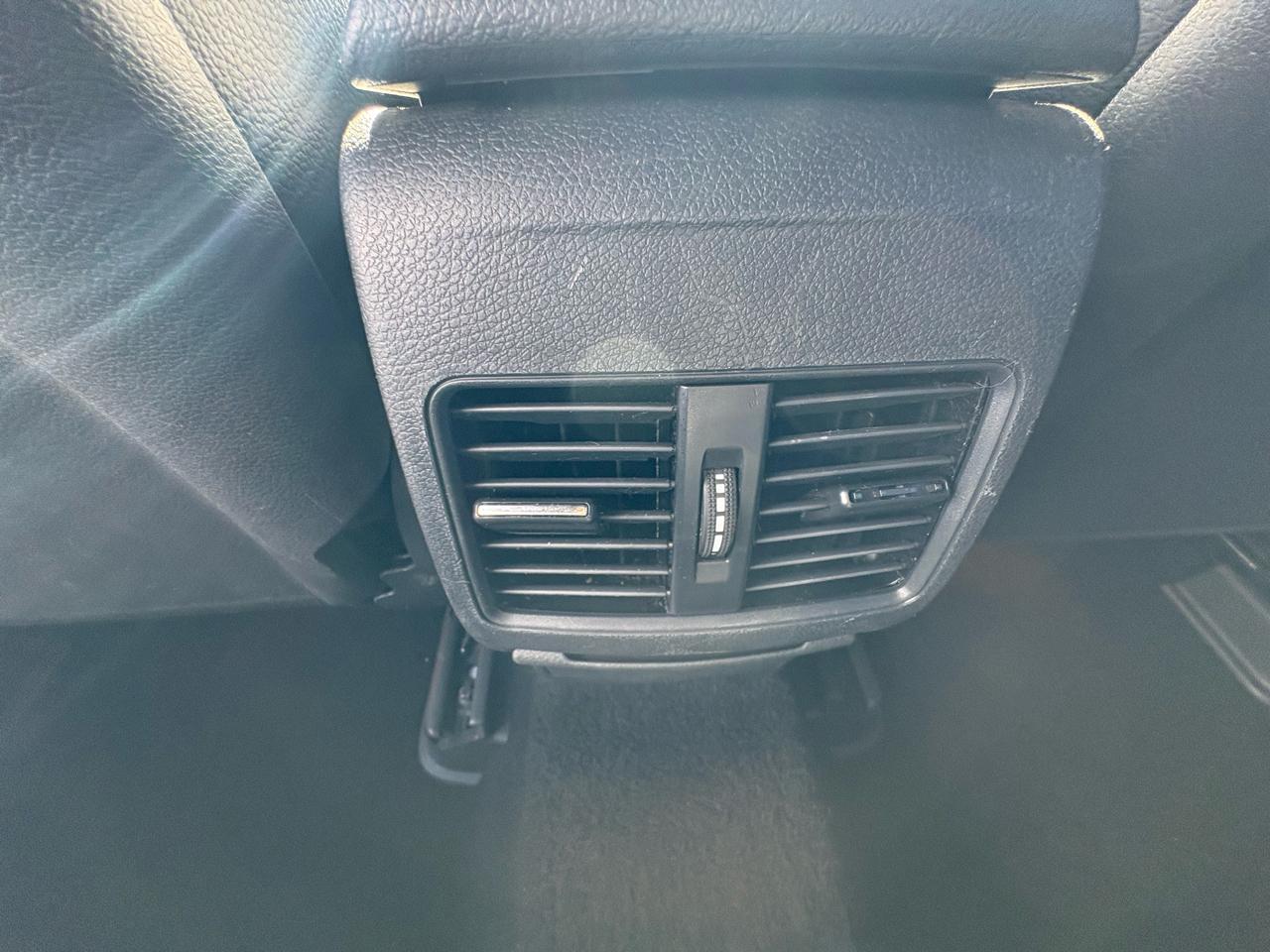 Mercedes-Benz CLA-Class 4dr Sdn CLA 250 4MATIC 2014