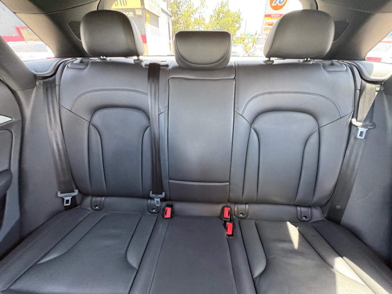 Audi Q3 quattro 4dr Prestige 2016
