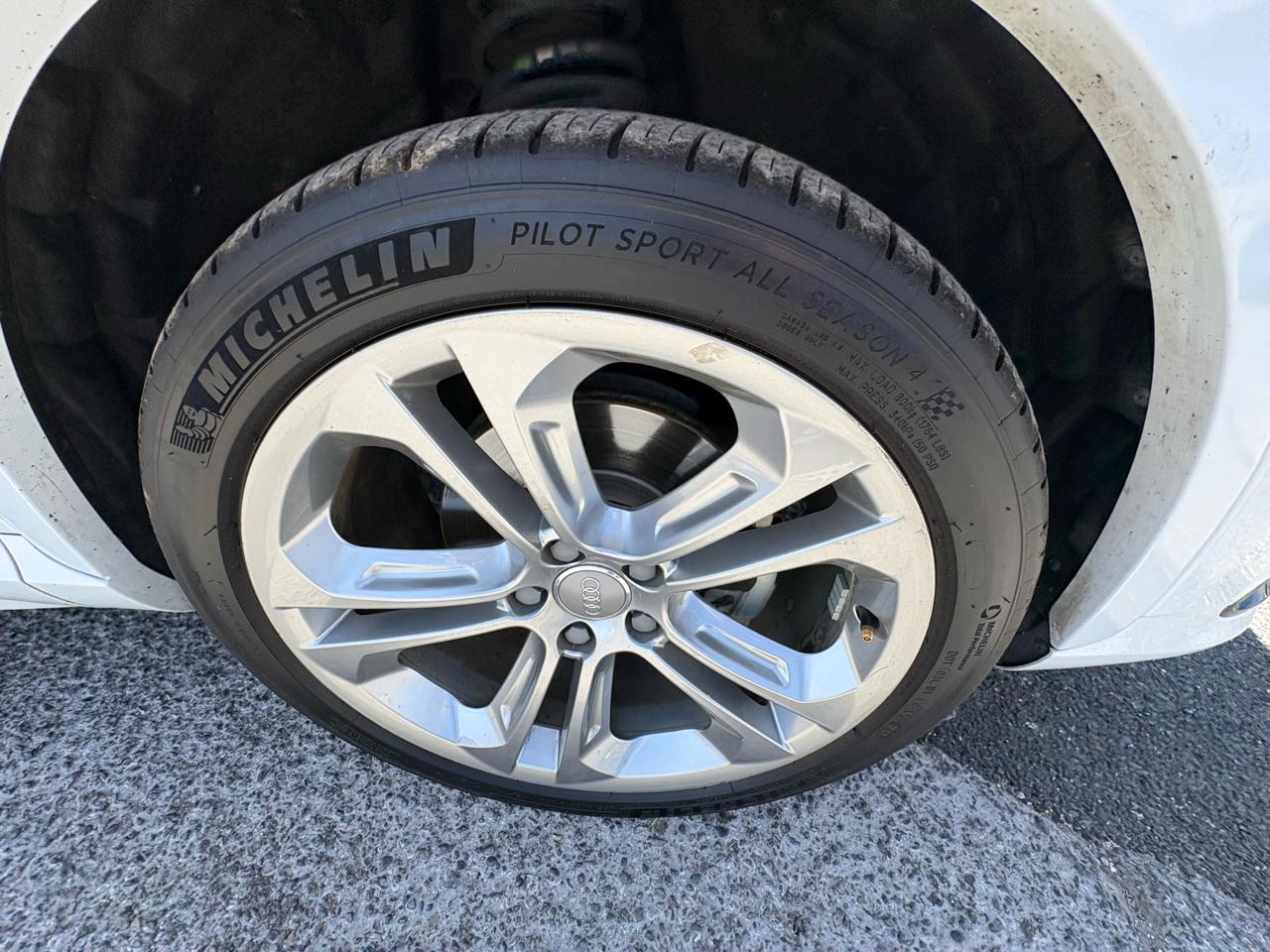 Audi Q3 quattro 4dr Prestige 2016