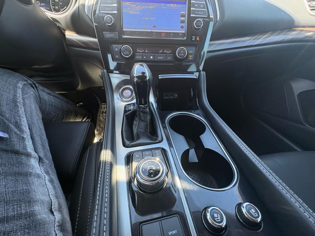 Nissan Maxima 4dr Sdn 3.5 Platinum 2016