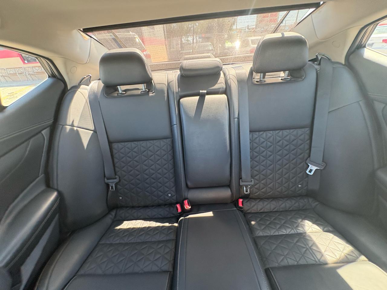 Nissan Maxima 4dr Sdn 3.5 Platinum 2016