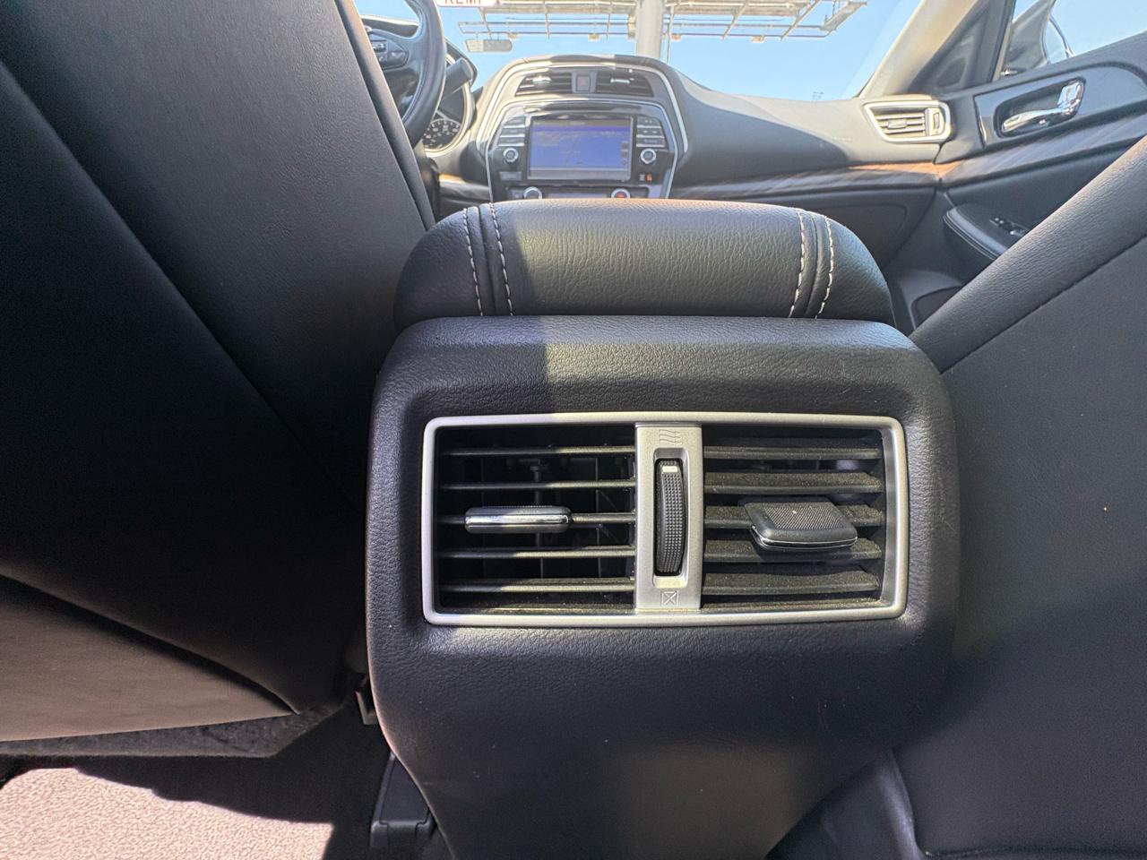 Nissan Maxima 4dr Sdn 3.5 Platinum 2016