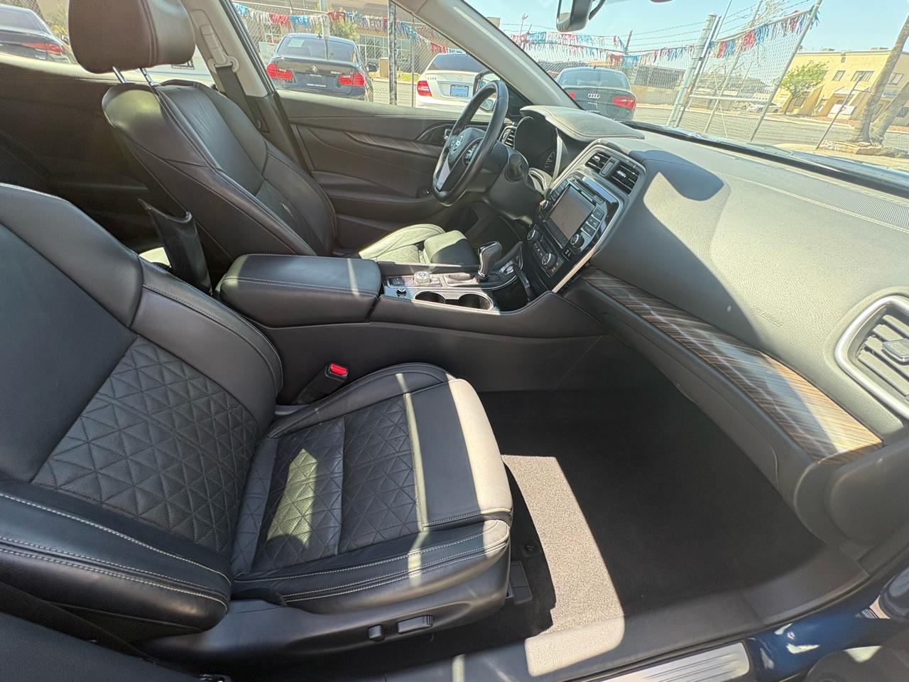 Nissan Maxima 4dr Sdn 3.5 Platinum 2016