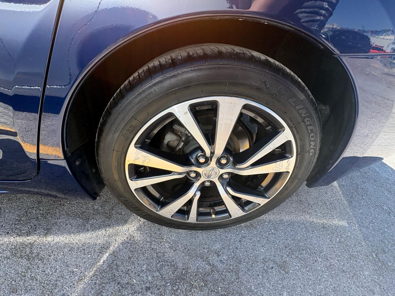 Nissan Maxima 4dr Sdn 3.5 Platinum 2016