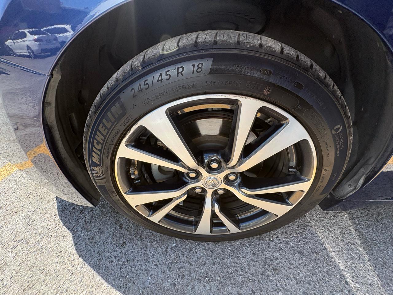 Nissan Maxima 4dr Sdn 3.5 Platinum 2016