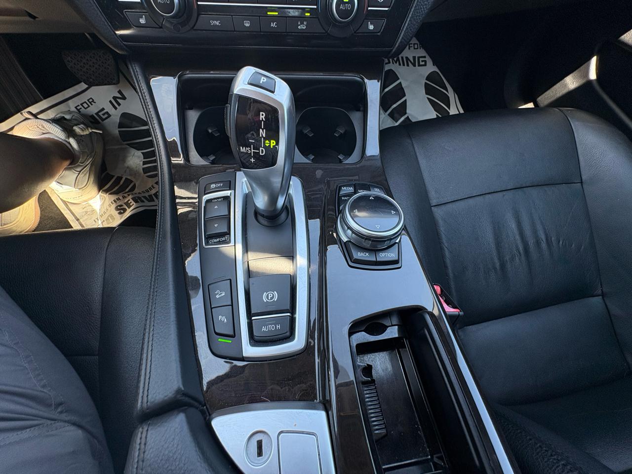 BMW 5 Series 4dr Sdn 528i xDrive AWD 2014
