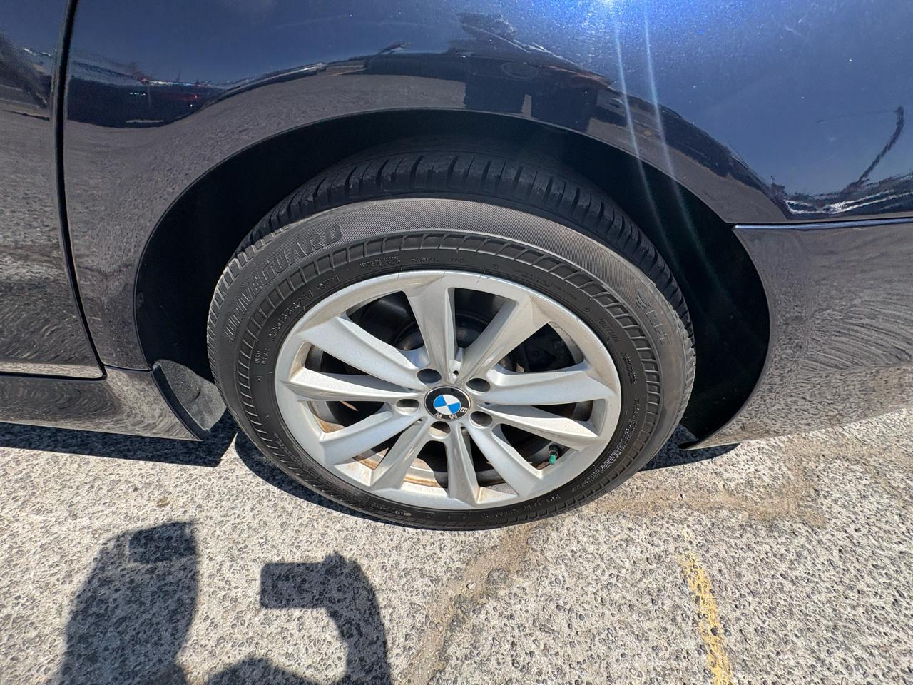 BMW 5 Series 4dr Sdn 528i xDrive AWD 2014