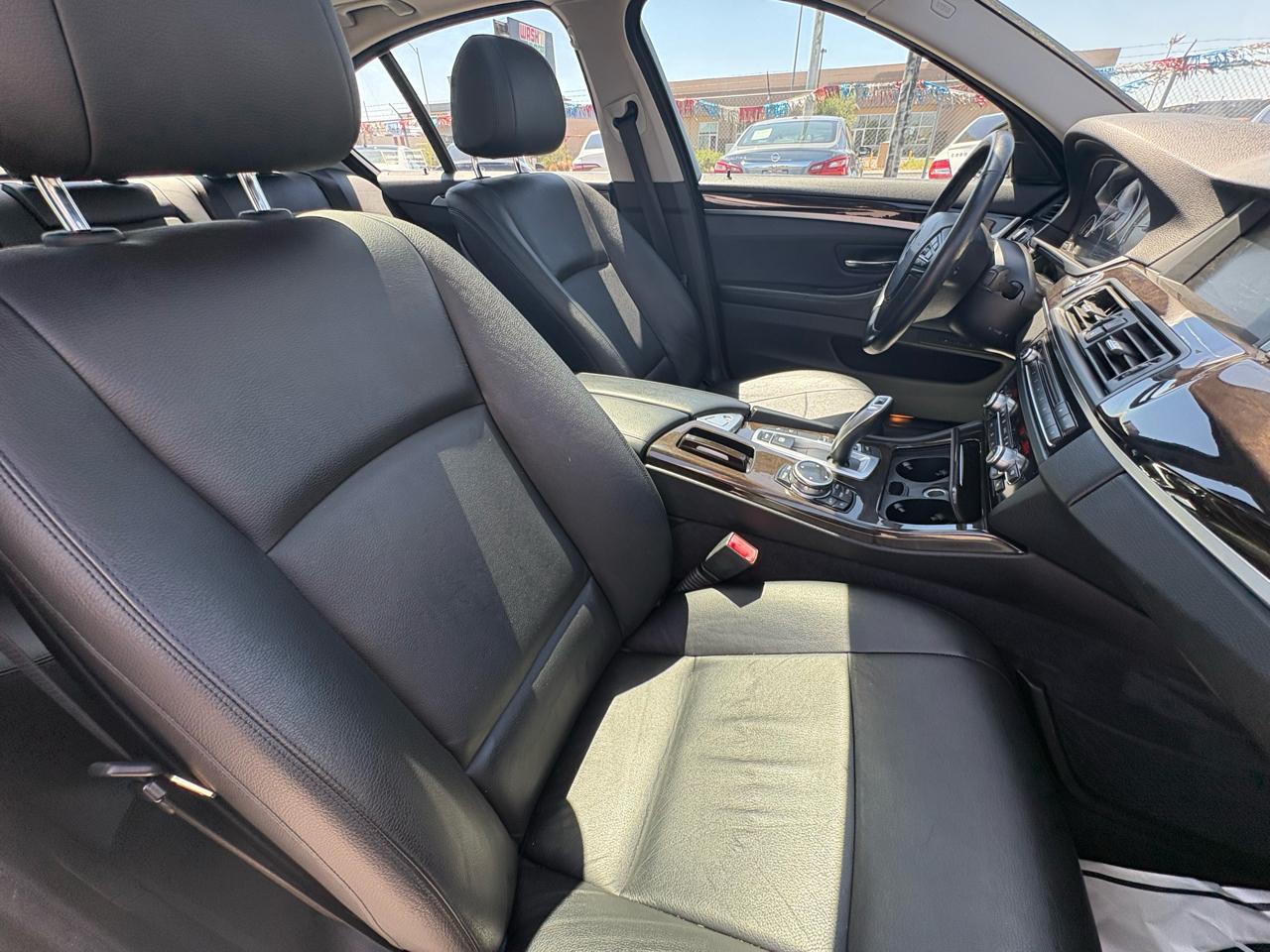 BMW 5 Series 4dr Sdn 528i xDrive AWD 2014
