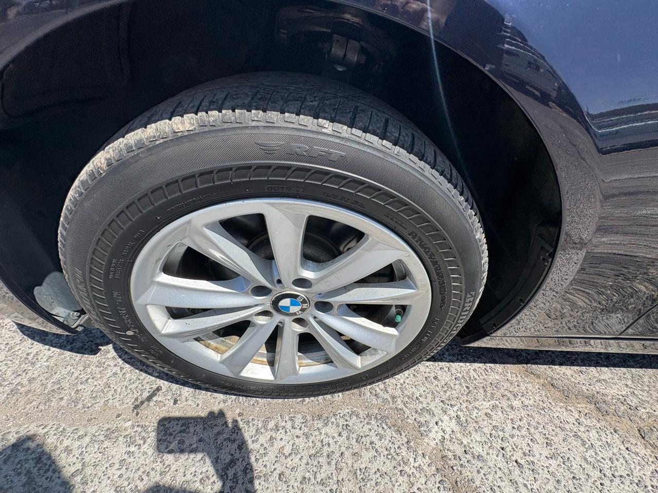BMW 5 Series 4dr Sdn 528i xDrive AWD 2014