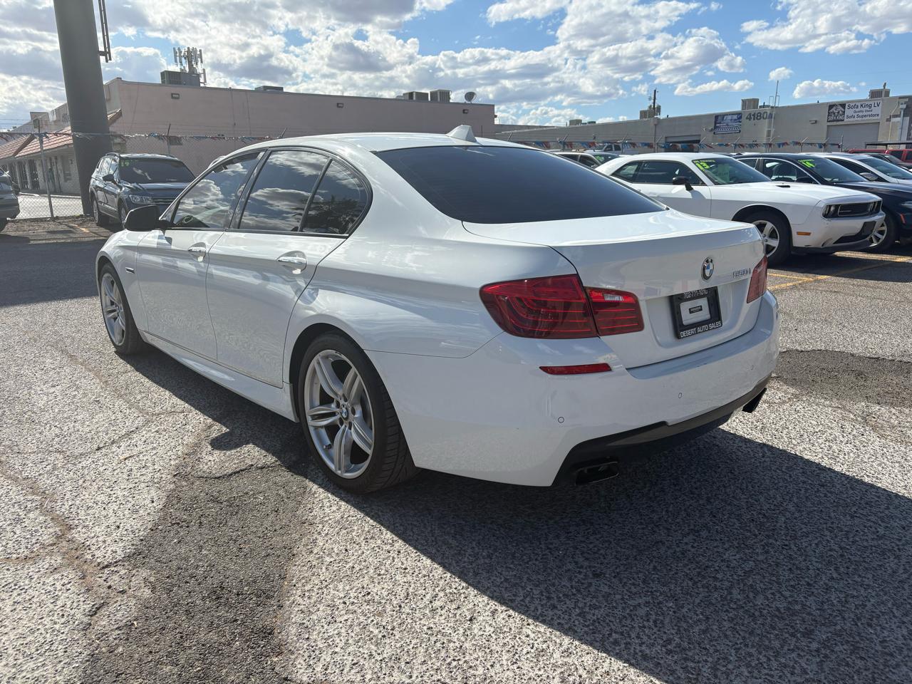 BMW 5 Series 4dr Sdn 550i RWD 2014