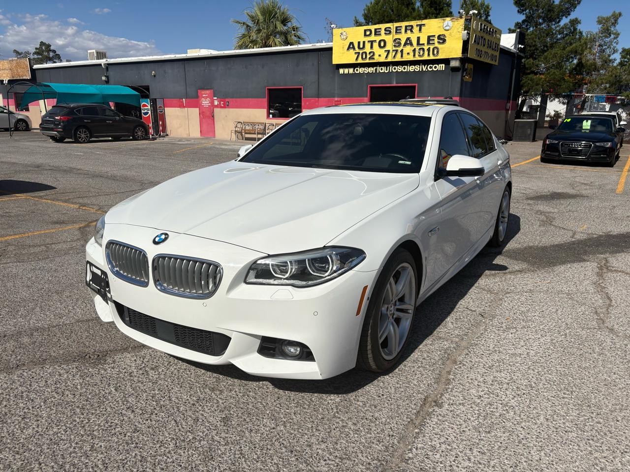 BMW 5 Series 4dr Sdn 550i RWD 2014