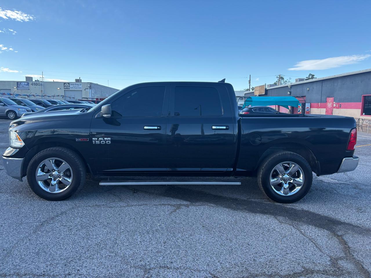 RAM 1500 2WD Crew Cab 140.5" Big Horn 2015