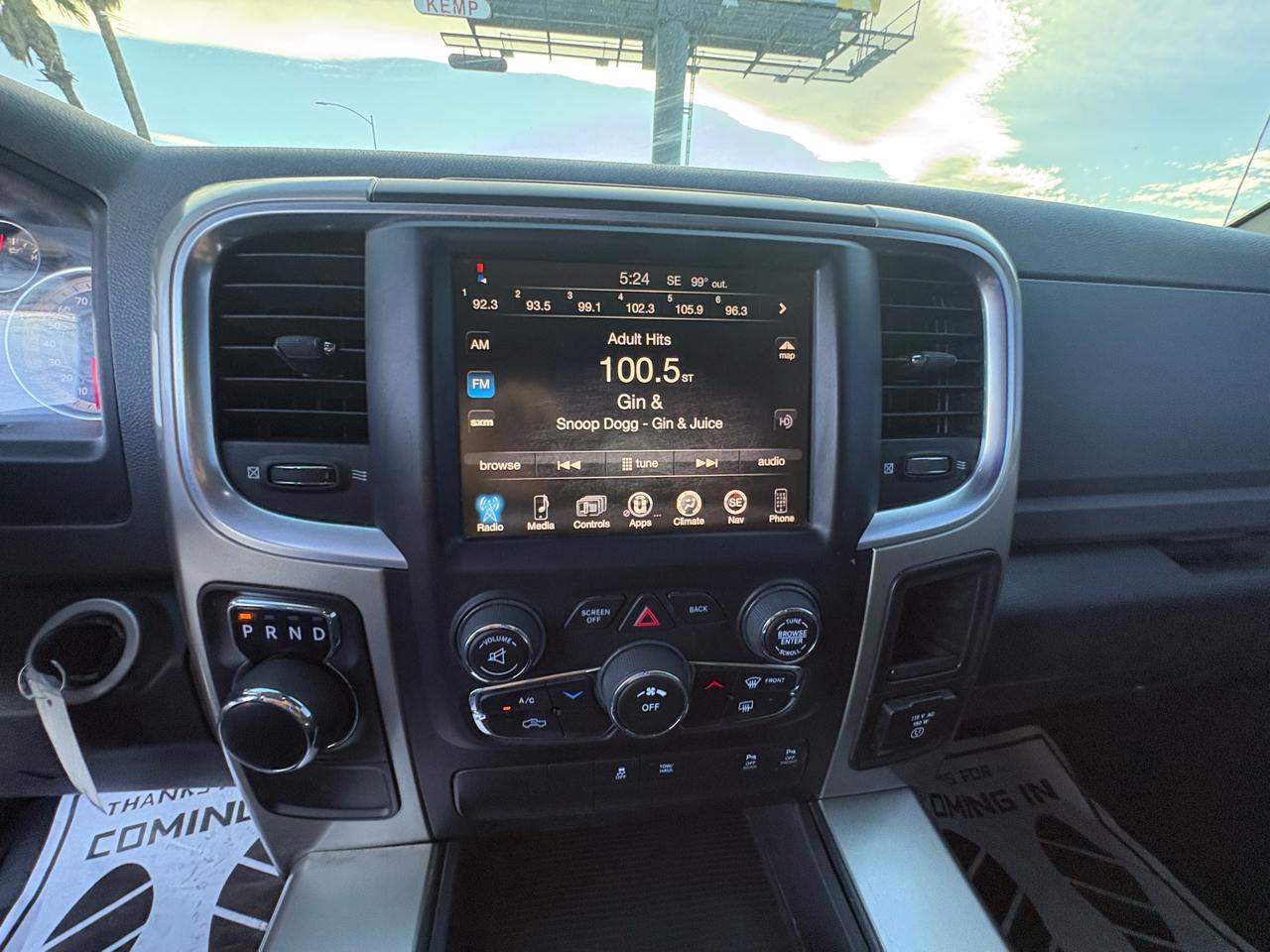 RAM 1500 2WD Crew Cab 140.5" Big Horn 2015