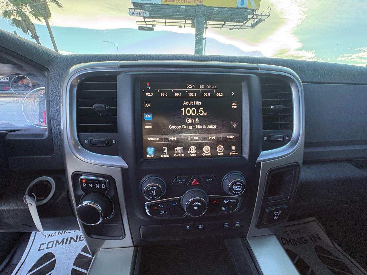 RAM 1500 2WD Crew Cab 140.5" Big Horn 2015