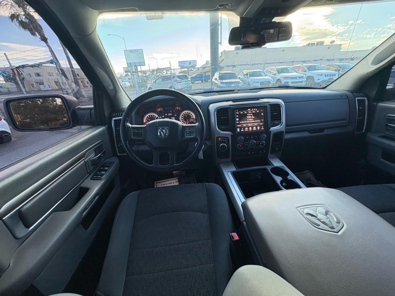 RAM 1500 2WD Crew Cab 140.5" Big Horn 2015