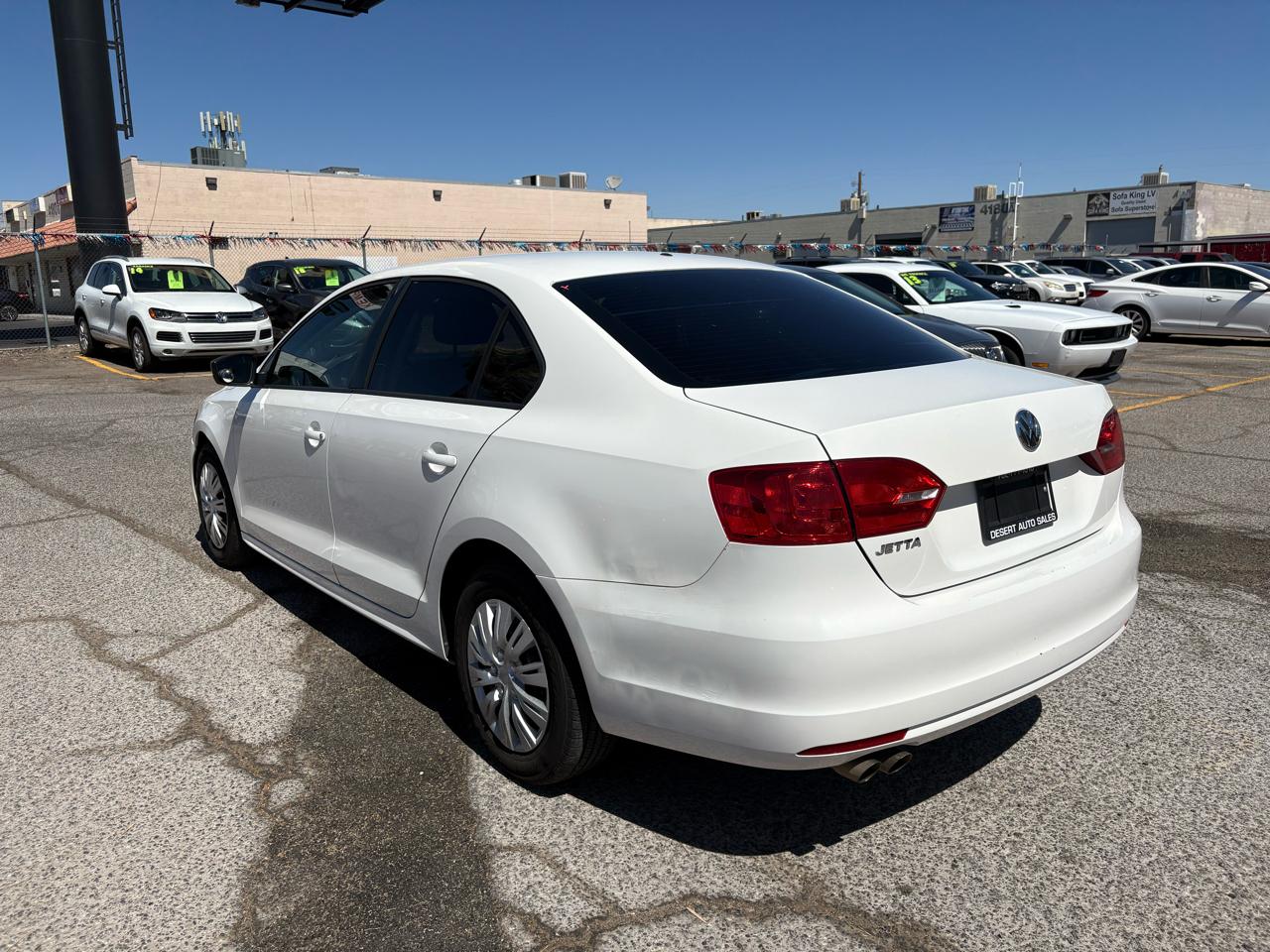 Volkswagen Jetta Sedan 4dr Auto 2011
