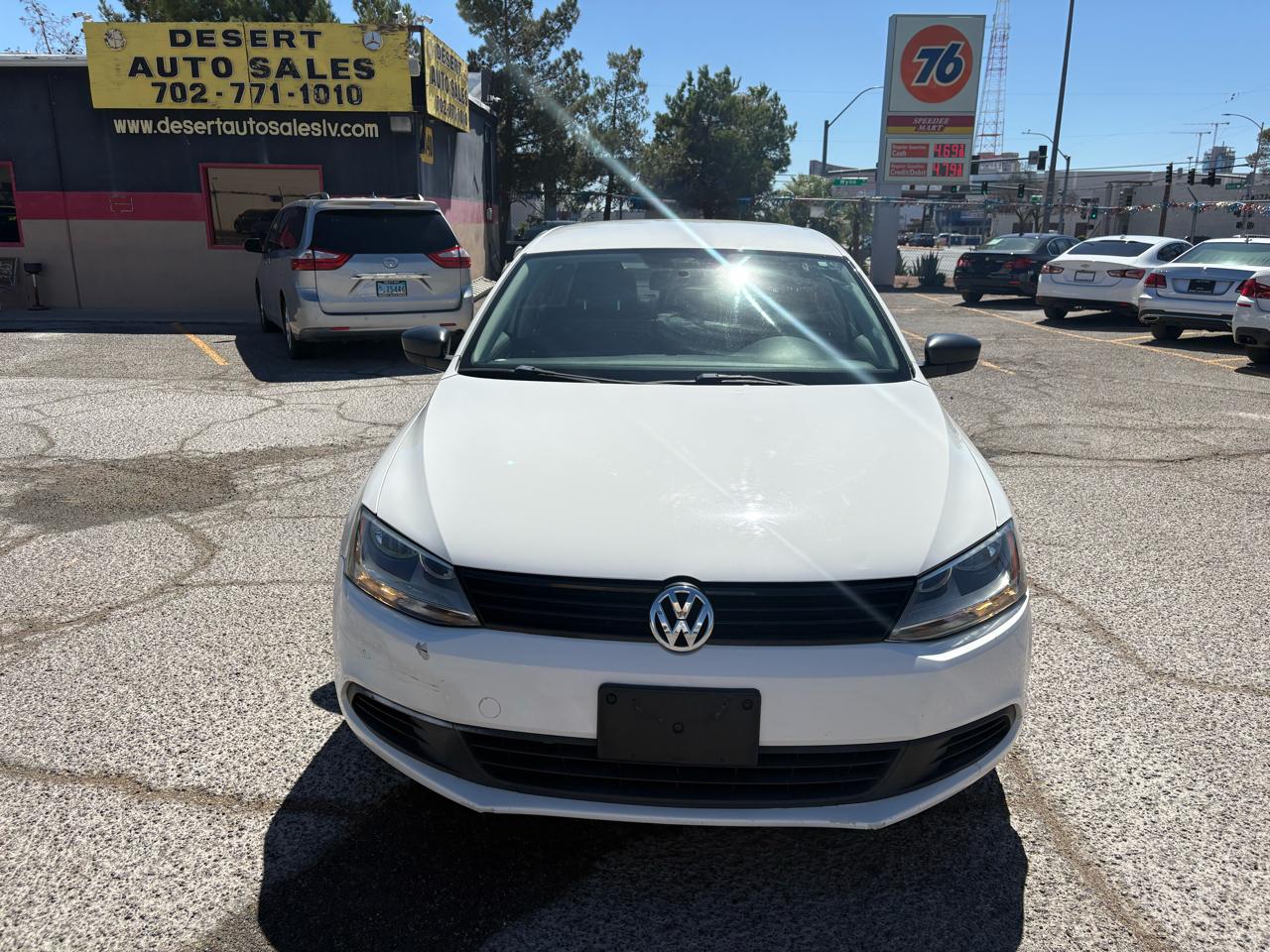 Volkswagen Jetta Sedan 4dr Auto 2011
