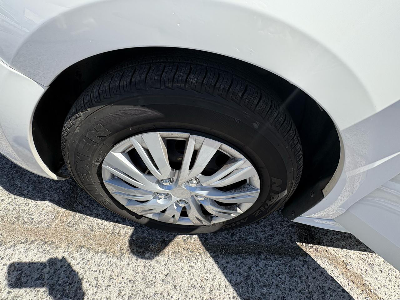 Volkswagen Jetta Sedan 4dr Auto 2011