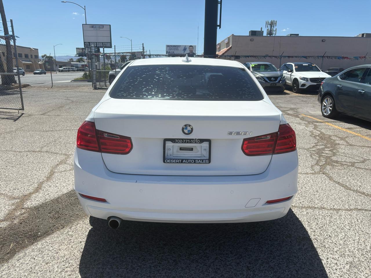 BMW 3 Series 4dr Sdn 320i RWD 2014