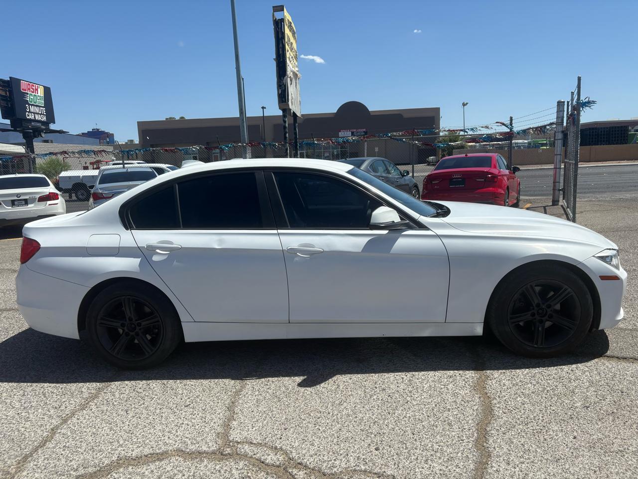 BMW 3 Series 4dr Sdn 320i RWD 2014