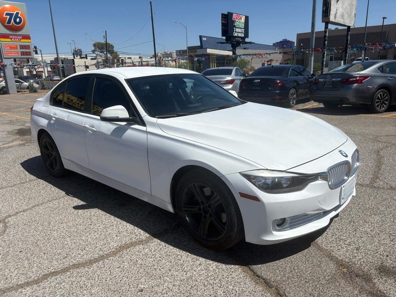 BMW 3 Series 4dr Sdn 320i RWD 2014